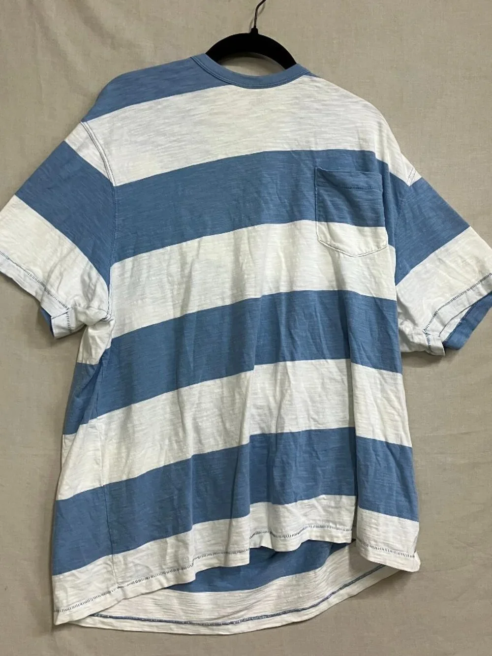 American Eagle T-Shirt Men XXL Blue White Striped Pocket Crew Neck Short Sleeves